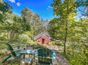 Warren Vacation Rental ~ 3 Mi to Sugarbush Resort!