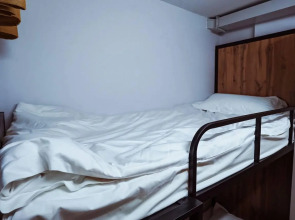 Aiva Hostel (Айва Хостел)