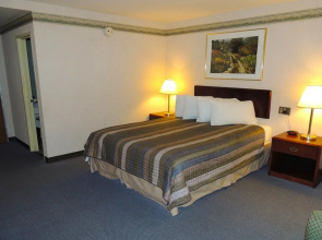 Budget Host Inn & Suites
