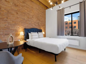 The Little Prince Rooms-Old Montreal