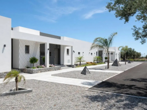 Armonia Suites