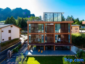 Cloudscape lodge