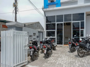 RedDoorz near Tamansari Shopping Center Salatiga