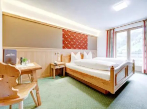 Hotel Gasthof KREUZ