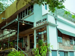 Huize Jon Hostel