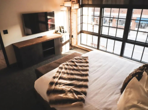 Hotel Crosby