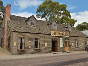 Sovereign Hill Hotel