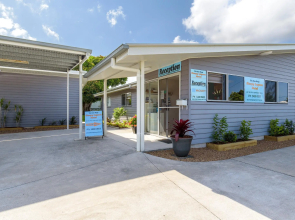 Tin Can Bay's Sleepy Lagoon Motel