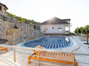 The Lake House 2 in Shkod r