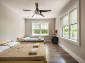 Charming Fully-renovated Bungalow