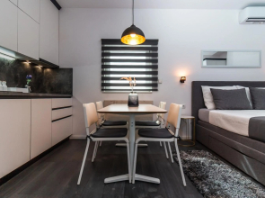 Studioapartment Black & White