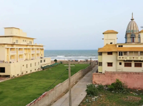 Rupashree Bangla Puri by Goroomgo
