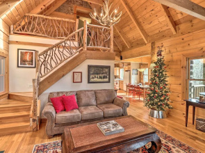 Private Sapphire Valley Resort Cabin w/ Mtn Views!