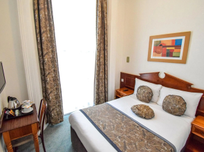 Pembridge Palace Hotel