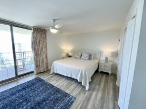 1703 Brighton, Newly Remodeled Condo With Full Access! 3 Bedroom Condo