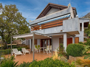 Awesome Home in Cesarica With Wifi and 3 Bedrooms