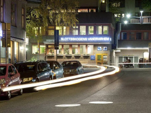 Slottsskogens Hostel