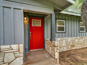Luxury Home Just 5 min From Main St