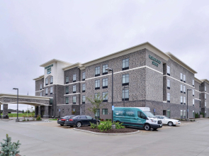 Homewood Suites by Hilton Des Moines Airport