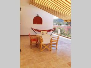 Sunny House