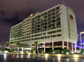 DoubleTree by Hilton Hotel Jacksonville Riverfront