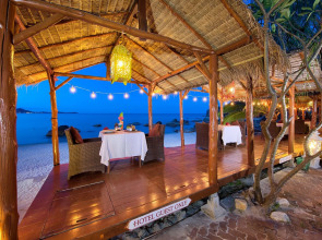 Crystal Bay Yacht Club