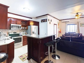Loft - Sleeps 4 - Parking - Balcony