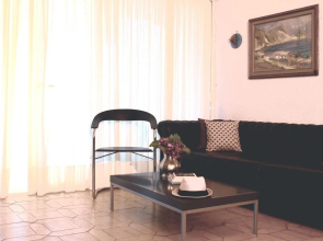 Sunny, 2-bedroom Apartment in Kallithea With a Furnished Balcony and s
