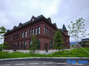 Baoyu Longhua Hot Spring Hotel