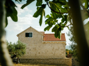 Eco Holiday House, Private Land of 11k sq. Meters!