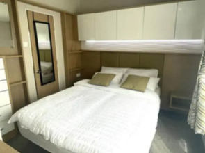 Luxury 3 bed Mobile Home on the sea