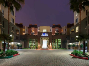 Global Luxury Suites At Lincoln Boulevard - Marina del Rey