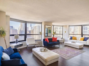 3BR Stunning Spacious Sky Loft Indoor Pool, Parking & Incredible Views