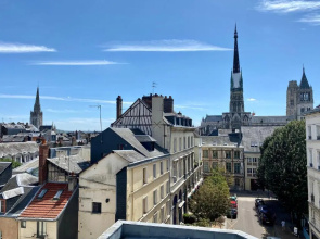 Hyper centre - Cathedrale - charmant F3 - 80 m2.