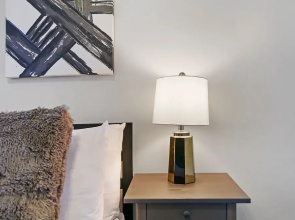 Modern & Stylish 3BR Apt in Rogers Park
