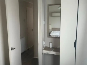 3 Bed Caravan - Sleeps 6 - Pets - 5 min to Beach