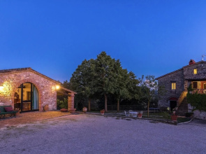 Villa Le Logge 12 1 in Todi