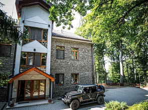 4 Évszak Hegyihotel