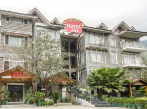 OYO 27877 Hotel Jai