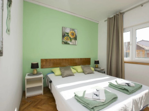 Apartments and Room Zinka