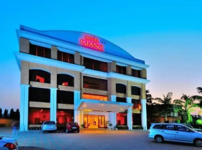 Gianz Hotel