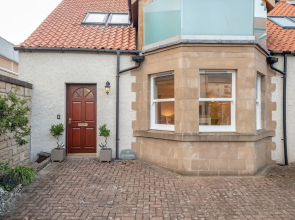 Achaniar Cottage - Central St Andrews