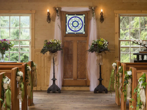 Alderwood Cottage & Suite - Bowen Island