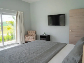 Paradise Suite