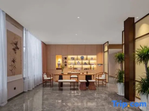 QIANNA HOTEL FINE（Tanghe Railway Station Store）
