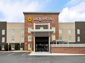 La Quinta Inn & Suites by Wyndham New Cumberland-Harrisburg