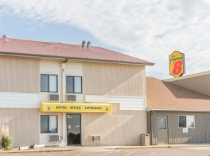 Super 8 Luverne