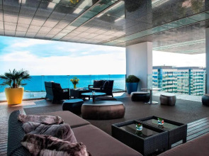 Отель Leonardo Royal Barcelona Forum