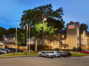 Hawthorn Suites by Wyndham Columbus Fort Benning