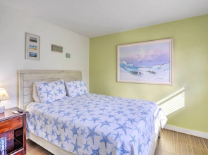 Pet-friendly Cape Canaveral Condo Near Beach!